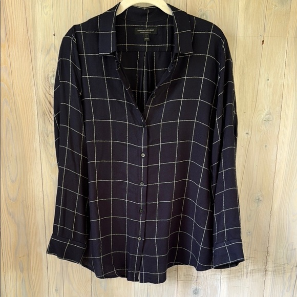 Banana Republic Dillon Classic Fit Button Down Shirt Size petite Large - Picture 1 of 6